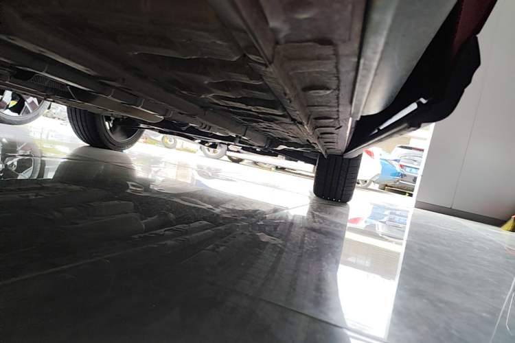 Used CHANGAN OSHAN X5 2021 1.5T DCT Flagship Edition Right Side Sill