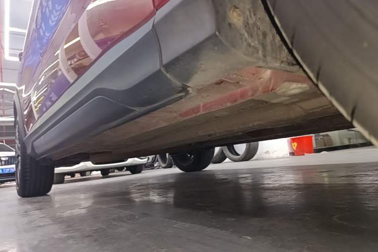 Used CHANGAN OSHAN X5 2021 1.5T DCT Flagship Edition Right Side Sill