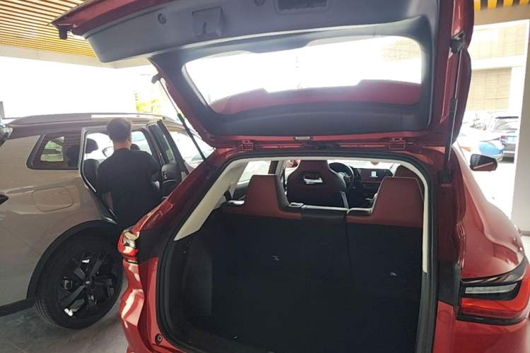 Used CHANGAN OSHAN X5 2021 1.5T DCT Flagship Edition Trunk