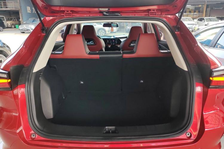 Used CHANGAN OSHAN X5 2021 Revised Version 1.5T DCT Luxury Edition Trunk