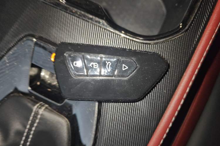 Used CHANGAN OSHAN X5 2021 1.5T DCT Flagship Edition Vehicle Key