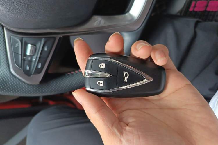 Used CHANGAN OSHAN X5 2021 1.5T DCT Luxury Edition Vehicle Key
