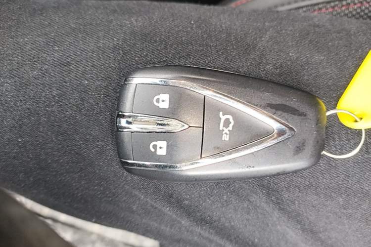 Used CHANGAN OSHAN X5 2021 Revised Version 1.5T DCT Luxury Edition Vehicle Key
