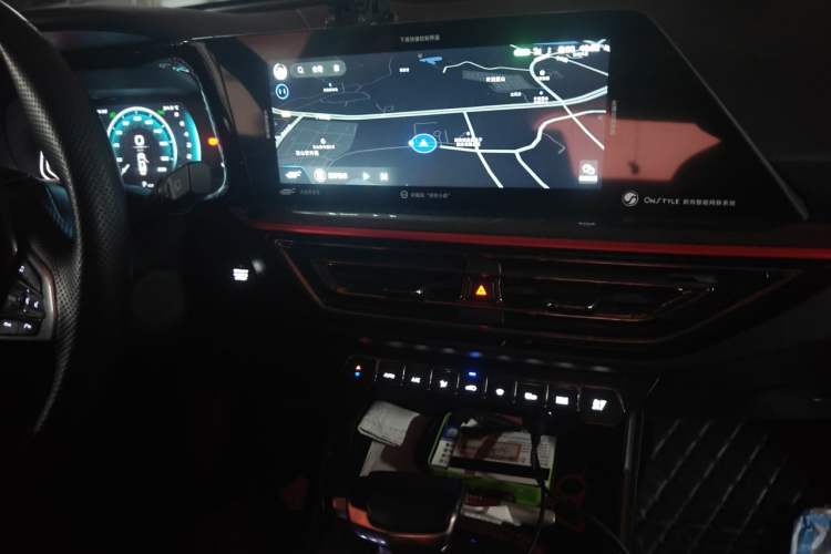 Used CHANGAN OSHAN X5 2021 1.5T DCT Elite Edition Audio And AC Panel
