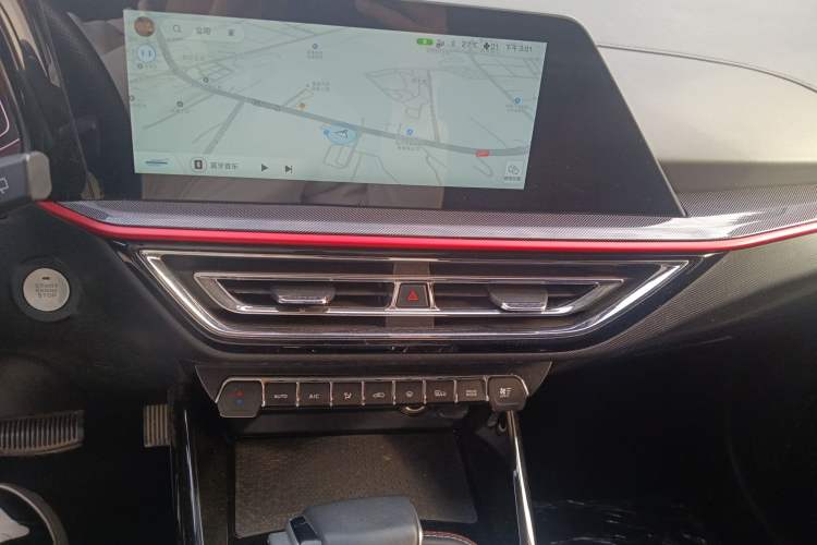 Used CHANGAN OSHAN X5 2021 1.6L CVT Luxury Model Audio And AC Panel