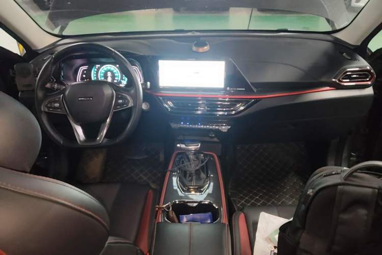 Used CHANGAN OSHAN X5 2021 1.5T DCT Prestige Edition Center Console