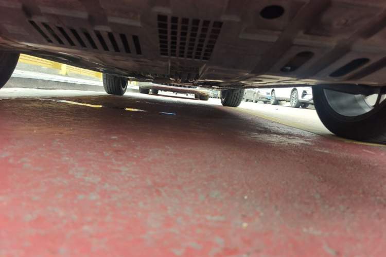 Used CHANGAN OSHAN X5 2021 1.5T DCT Flagship Edition Chassis Front