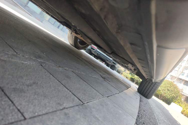 Used CHANGAN OSHAN X5 2021 1.5T DCT Prestige Edition Chassis Front Left