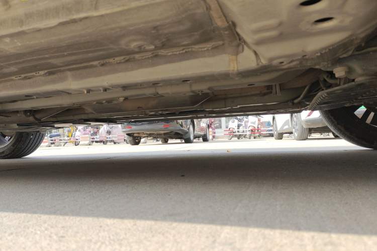 Used CHANGAN OSHAN X5 2021 1.5T DCT Prestige Edition Chassis Front Right