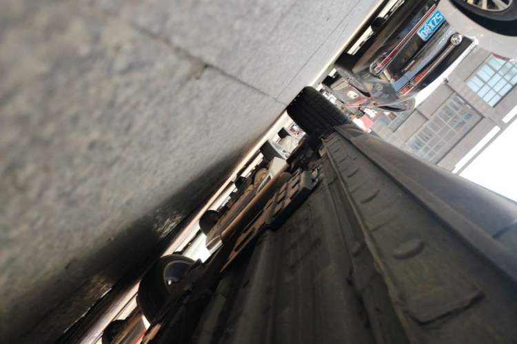 Used CHANGAN OSHAN X5 2021 1.5T DCT Flagship Edition Chassis Front Right