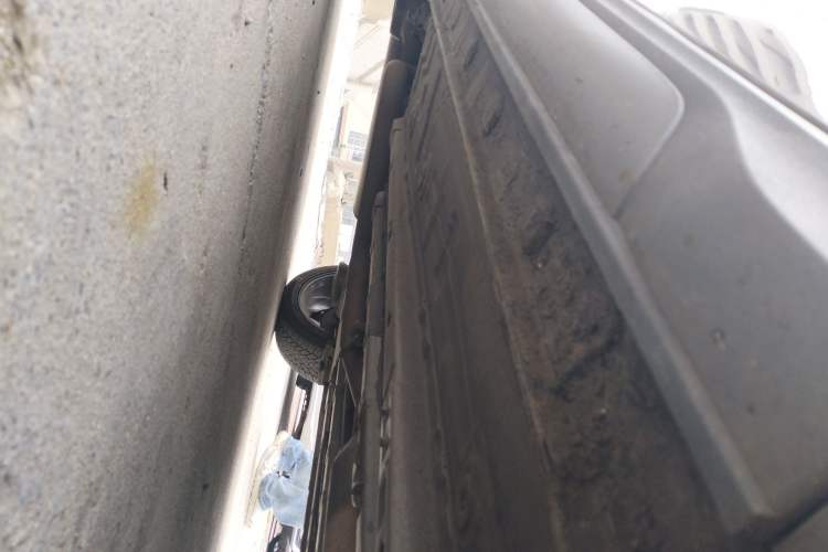 Used CHANGAN OSHAN X5 2021 1.5T DCT Flagship Edition Chassis Front Right