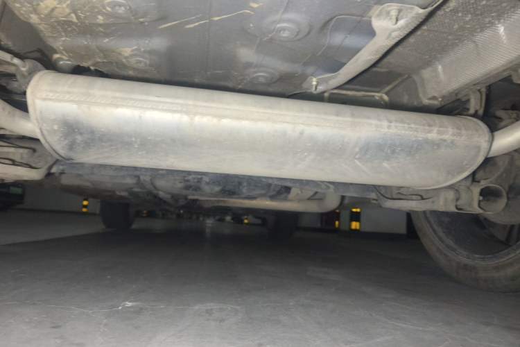 Used CHANGAN OSHAN X5 2021 1.5T DCT Flagship Edition Chassis Rear