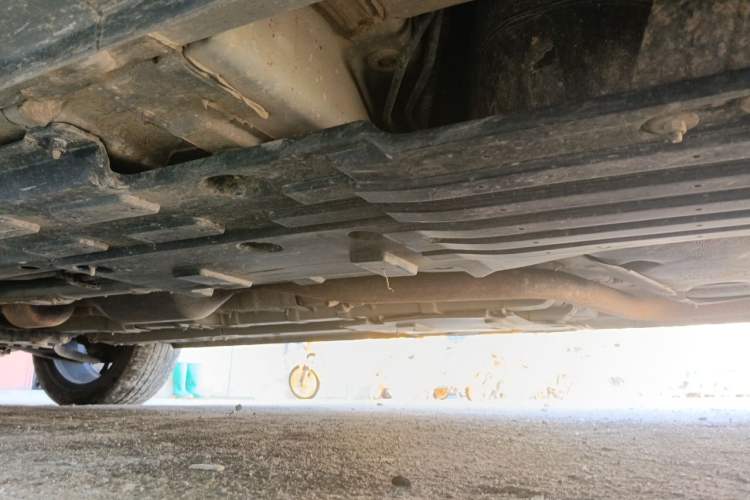 Used CHANGAN OSHAN X5 2021 1.6L CVT Comfort Model Chassis Rear Left