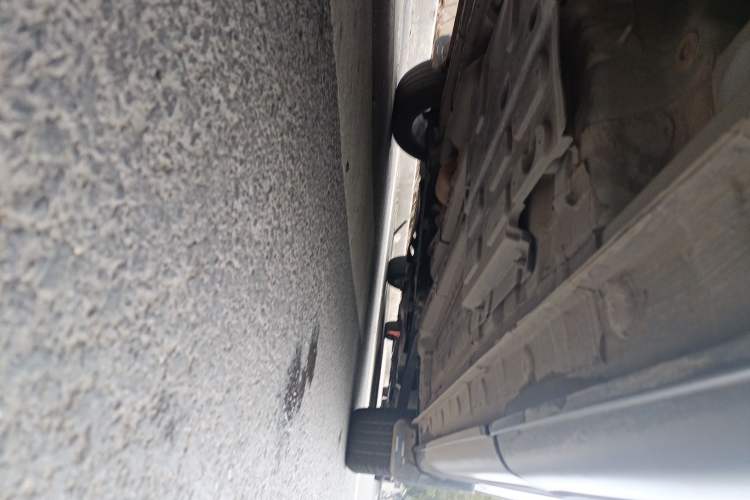 Used CHANGAN OSHAN X5 2021 1.6L CVT Luxury Model Chassis Rear Right