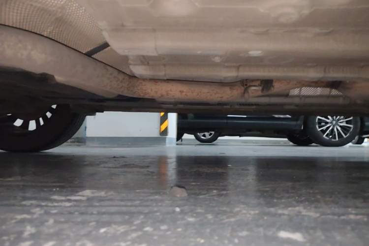 Used CHANGAN OSHAN X5 2021 1.5T DCT Prestige Edition Chassis Rear Right