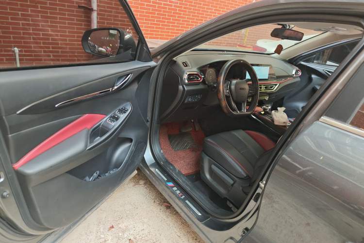 Used CHANGAN OSHAN X5 2021 1.5T DCT Prestige Edition Driver Seat
