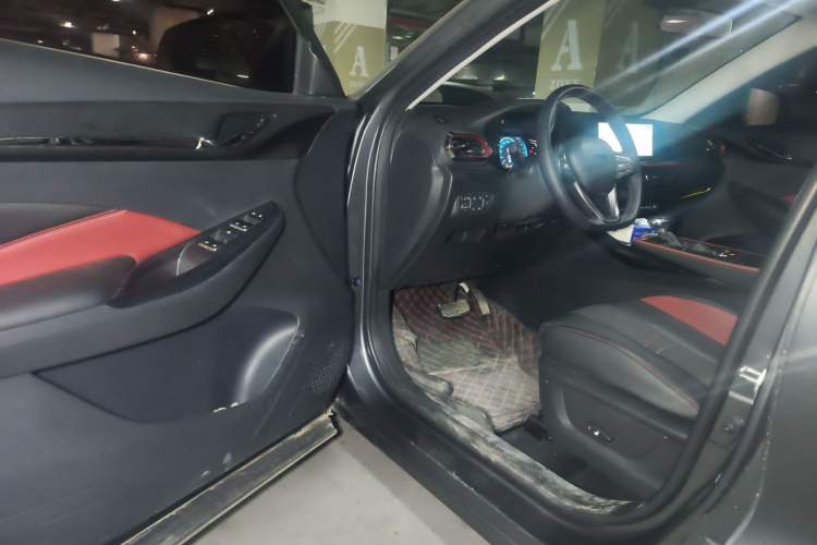 Used CHANGAN OSHAN X5 2021 1.5T DCT Flagship Edition Driver Seat