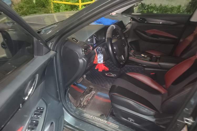 Used CHANGAN OSHAN X5 2021 1.5T DCT Flagship Edition Driver Seat