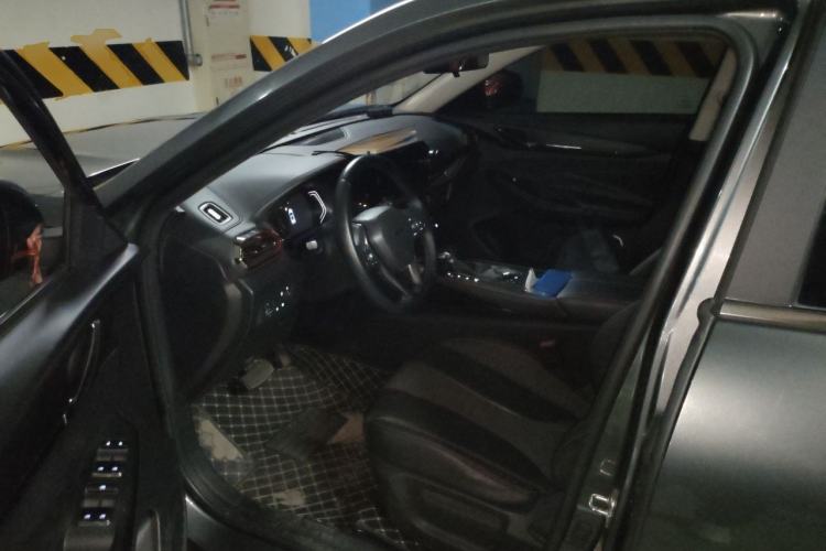 Used CHANGAN OSHAN X5 2021 1.5T DCT Prestige Edition Driver Seat