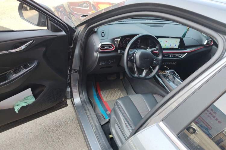Used CHANGAN OSHAN X5 2021 1.6L CVT Luxury Model Driver Seat