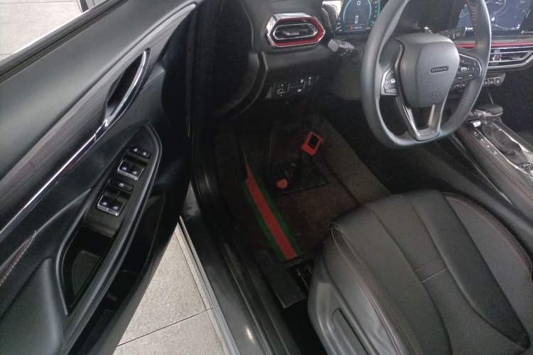 Used CHANGAN OSHAN X5 2021 1.6L CVT Luxury Model Driver Seat