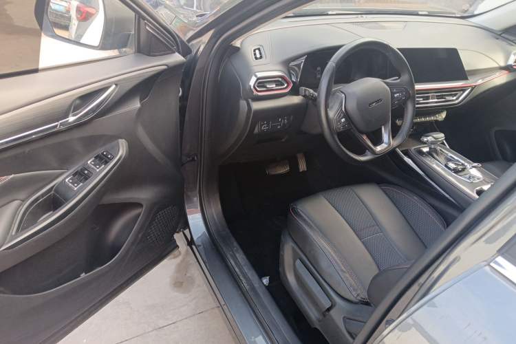 Used CHANGAN OSHAN X5 2021 1.6L CVT Luxury Model Driver Seat