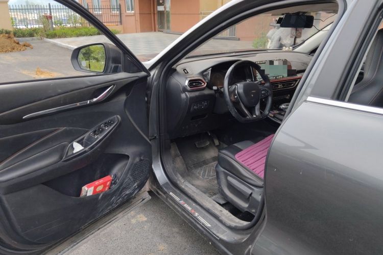 Used CHANGAN OSHAN X5 2021 1.6L CVT Luxury Model Driver Seat