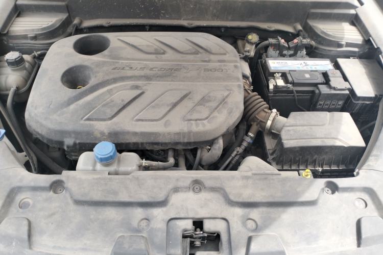 Used CHANGAN OSHAN X5 2021 1.5T DCT Flagship Edition Engine Bay