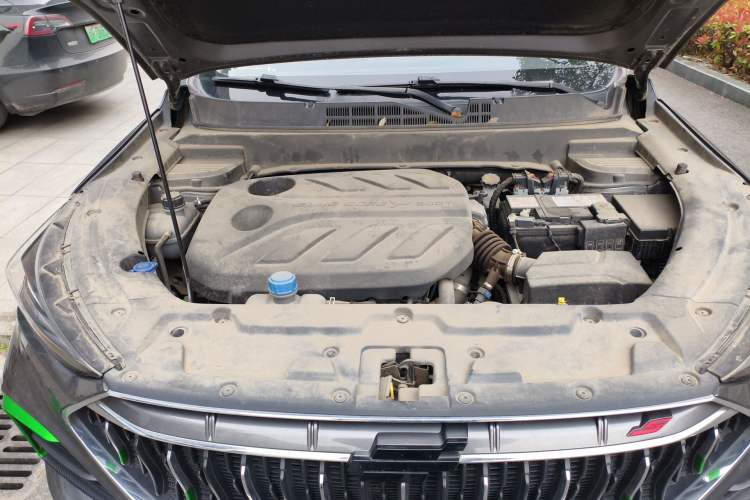 Used CHANGAN OSHAN X5 2021 Revised Version 1.5T DCT Luxury Edition Engine Bay