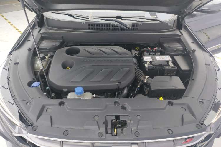 Used CHANGAN OSHAN X5 2021 1.5T DCT Prestige Edition Engine Bay