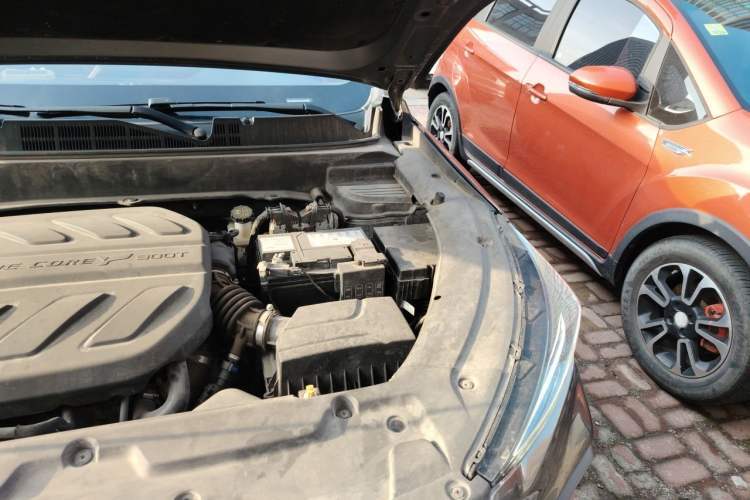 Used CHANGAN OSHAN X5 2021 1.5T DCT Flagship Edition Engine Bay Left