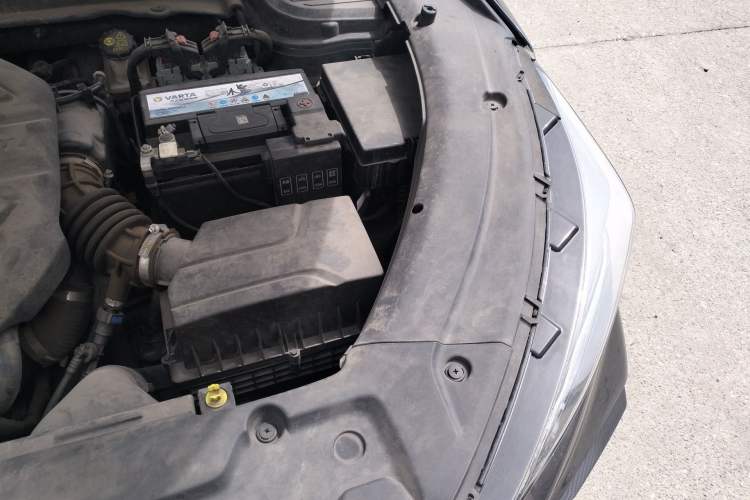 Used CHANGAN OSHAN X5 2021 1.5T DCT Flagship Edition Engine Bay Left