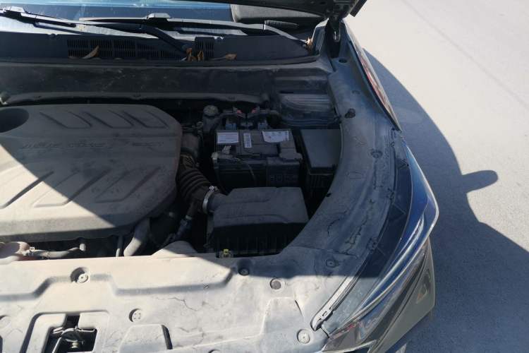 Used CHANGAN OSHAN X5 2021 1.5T DCT Prestige Edition Engine Bay Left