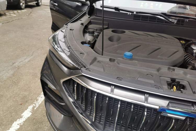 Used CHANGAN OSHAN X5 2021 1.5T DCT Prestige Edition Engine Bay Right