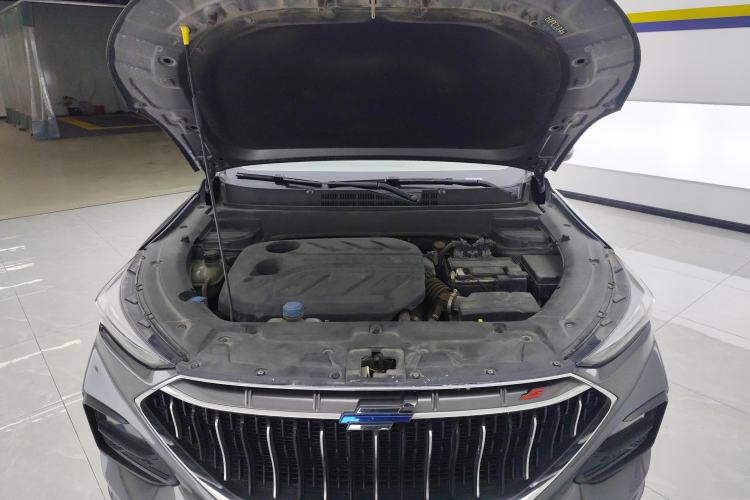 Used CHANGAN OSHAN X5 2021 1.5T DCT Prestige Edition Engine Bay