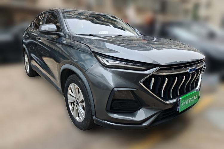Used CHANGAN OSHAN X5 2021 1.6L CVT Luxury Model Front Right 45 Deg