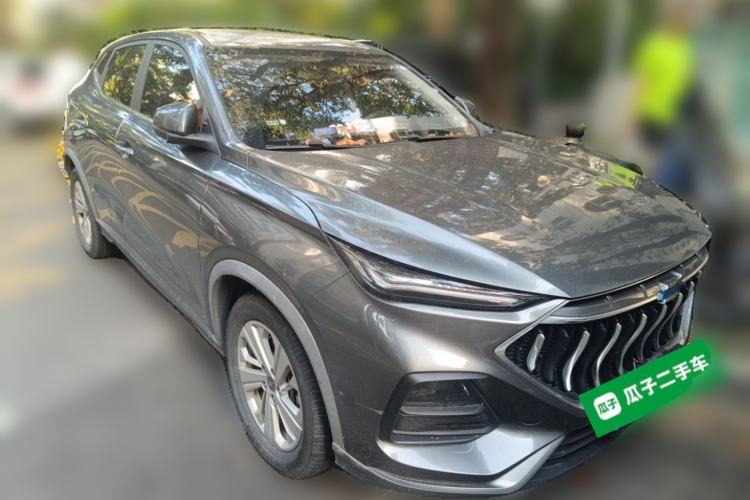 Used CHANGAN OSHAN X5 2021 1.6L CVT Luxury Version Front Right 45 Deg