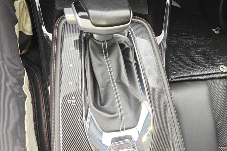 Used CHANGAN OSHAN X5 2021 1.6L CVT Luxury Model Gear Lever