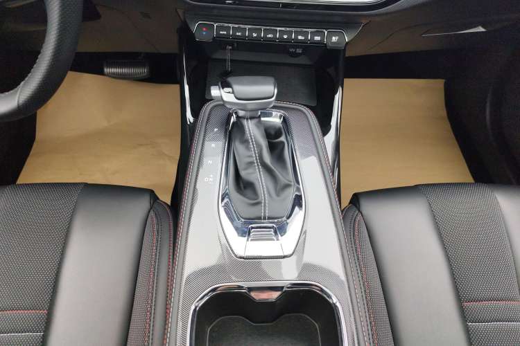 Used CHANGAN OSHAN X5 2021 1.6L CVT Luxury Model Gear Lever