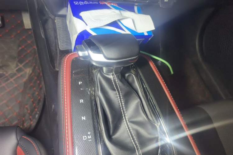 Used CHANGAN OSHAN X5 2021 1.5T DCT Flagship Edition Gear Lever