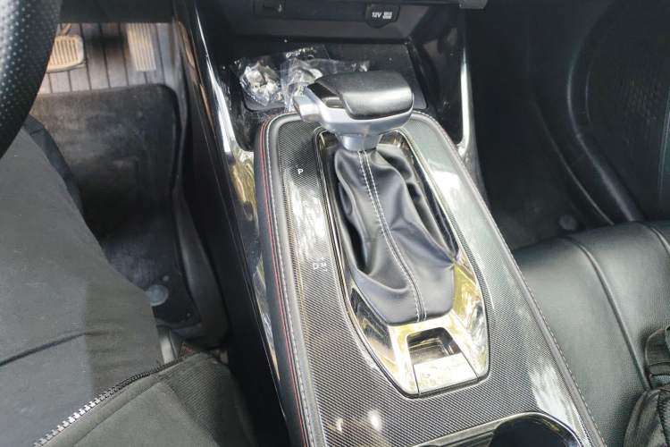 Used CHANGAN OSHAN X5 2021 1.5T DCT Prestige Edition Gear Lever