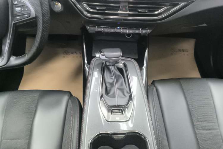 Used CHANGAN OSHAN X5 2021 1.5T DCT Prestige Edition Gear Lever