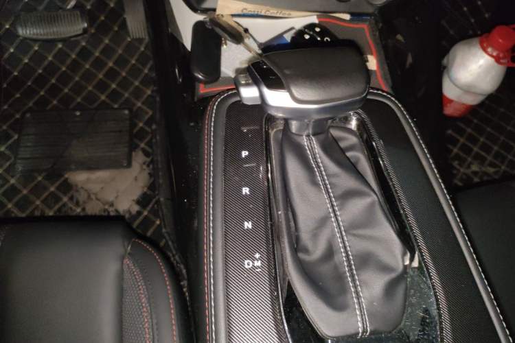 Used CHANGAN OSHAN X5 2021 1.5T DCT Prestige Edition Gear Lever