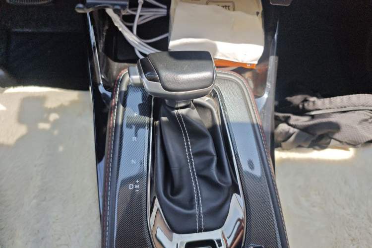 Used CHANGAN OSHAN X5 2021 1.5T DCT Flagship Edition Gear Lever