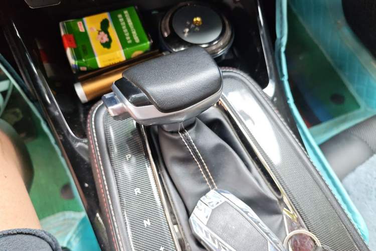 Used CHANGAN OSHAN X5 2021 1.5T DCT Prestige Edition Gear Lever