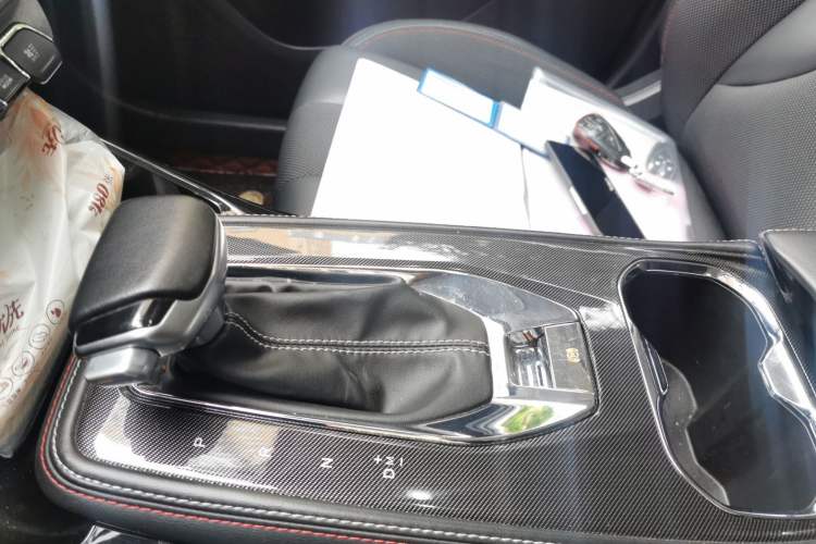 Used CHANGAN OSHAN X5 2021 1.5T DCT Prestige Edition Gear Lever
