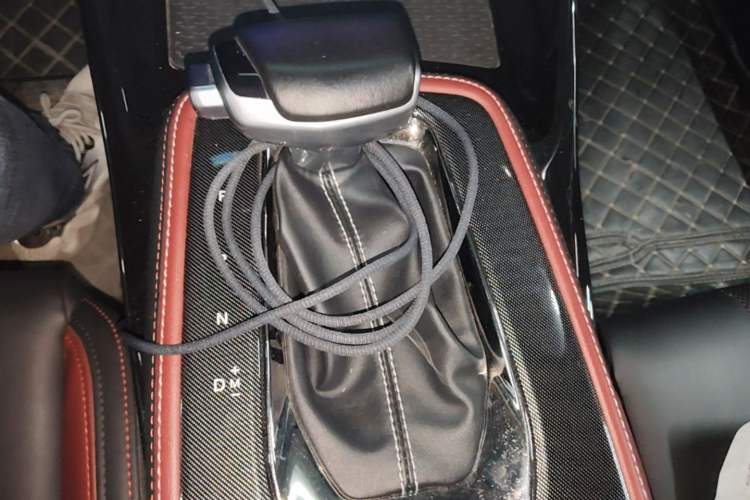 Used CHANGAN OSHAN X5 2021 1.5T DCT Prestige Edition Gear Lever