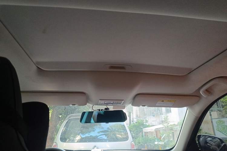 Used CHANGAN OSHAN X5 2021 1.6L CVT Luxury Version Headliner