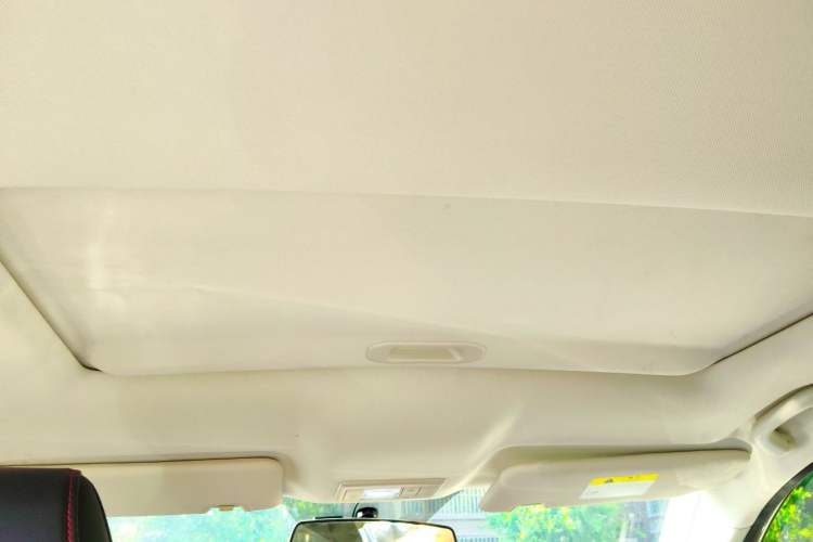 Used CHANGAN OSHAN X5 2021 1.6L CVT Luxury Model Headliner