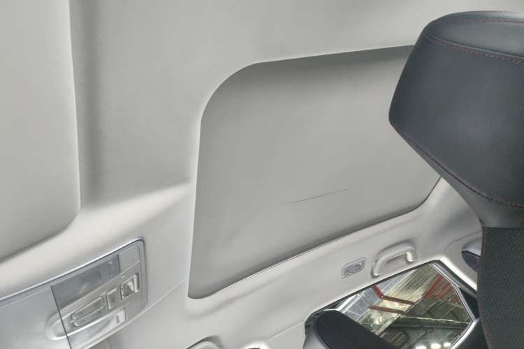 Used CHANGAN OSHAN X5 2021 1.5T DCT Prestige Edition Headliner